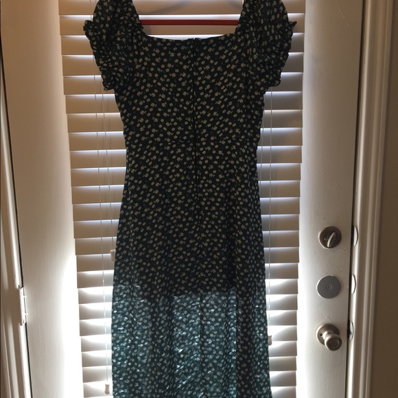 Flowy dark Green dress with white flowers. - Picture 7 of 8